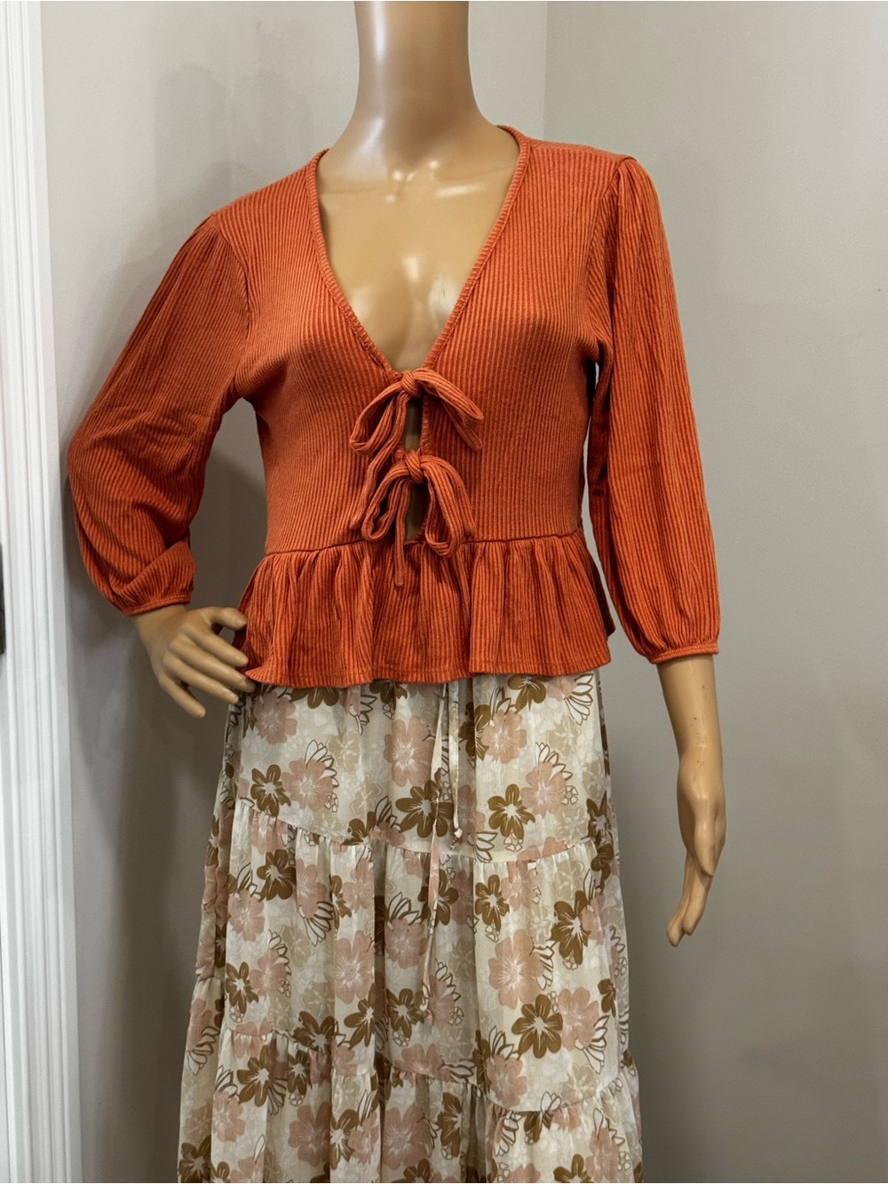 21 Saints Rust Tie Front Top Ribbed Peplum Long Sleeve Boho M